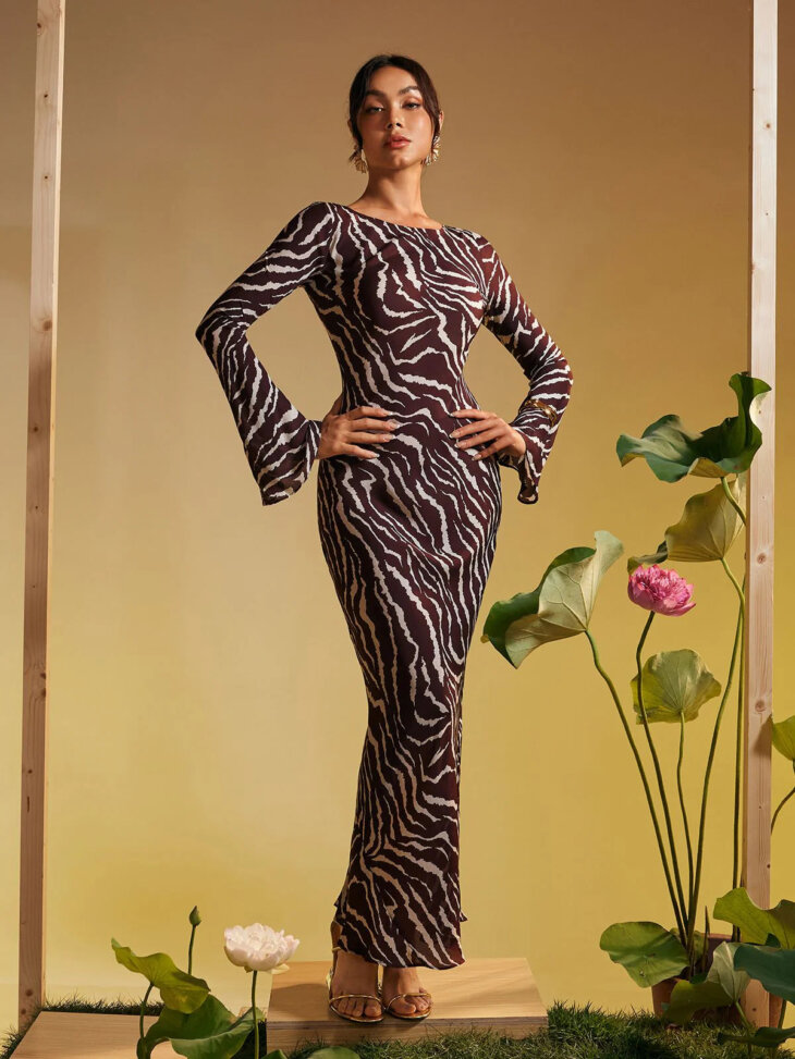 Robe longue imprimée tigre à manches longues Cecily