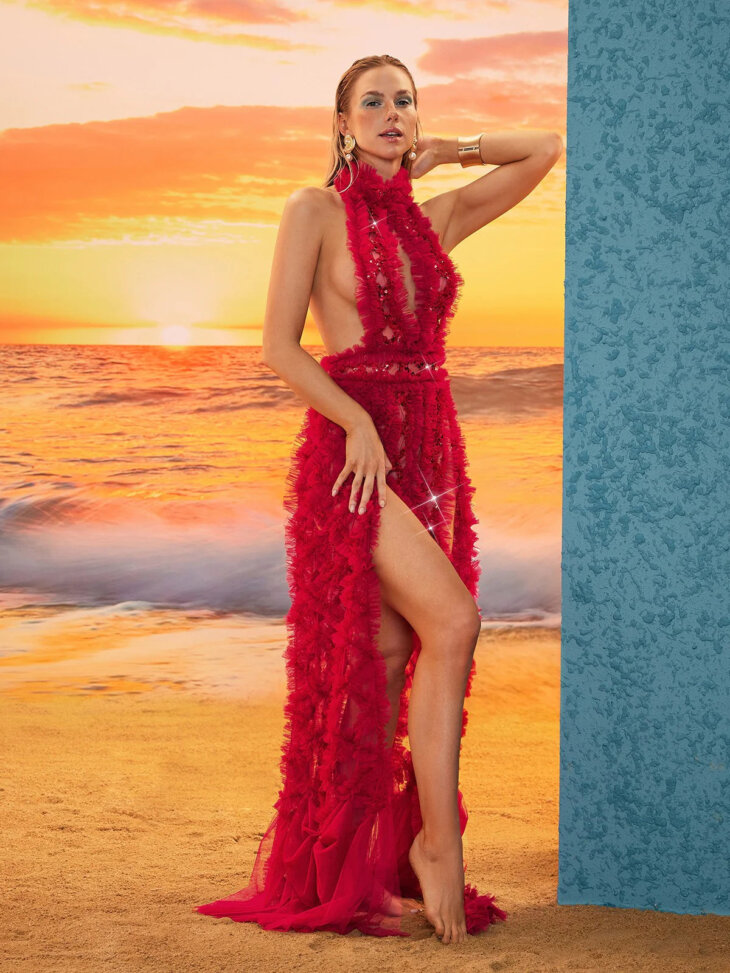 Robe en tulle à col montant Niam en rouge – Image 3