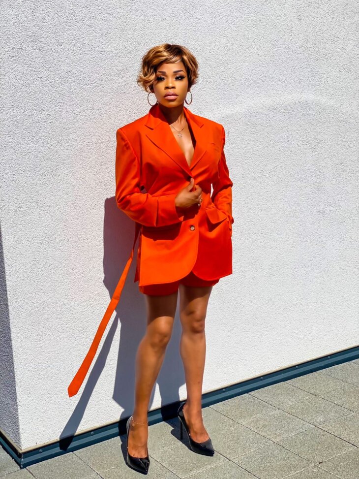 STRUCTURED PANEL BLAZER - Blazer – Image 3