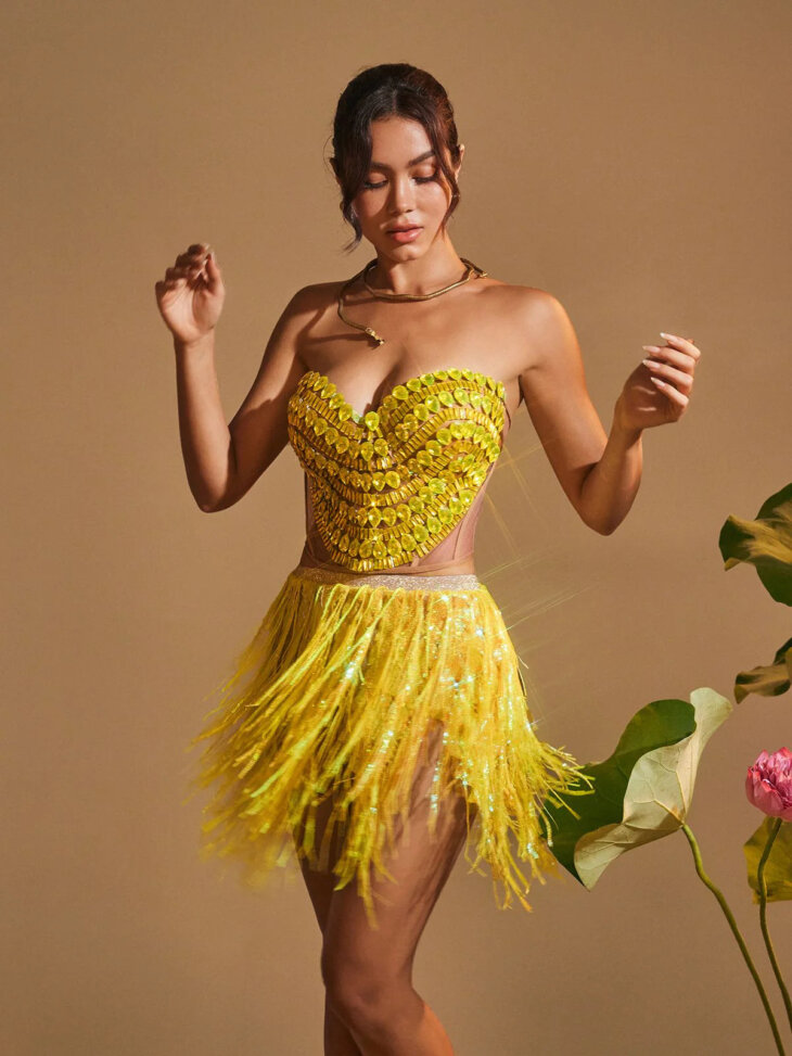 Ensemble jupe corset pailletée et strass Yvaine