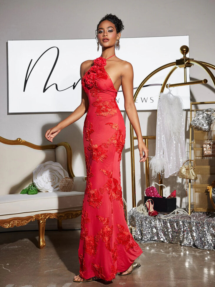 Aedin - Robe longue à fleurs dos nu - Rouge – Image 3