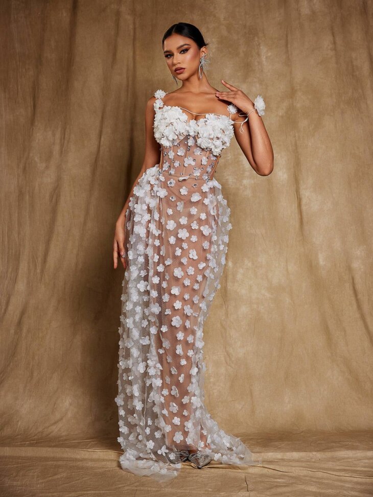 Oksana - Robe longue corset à fleurs et spaghetti – Image 5