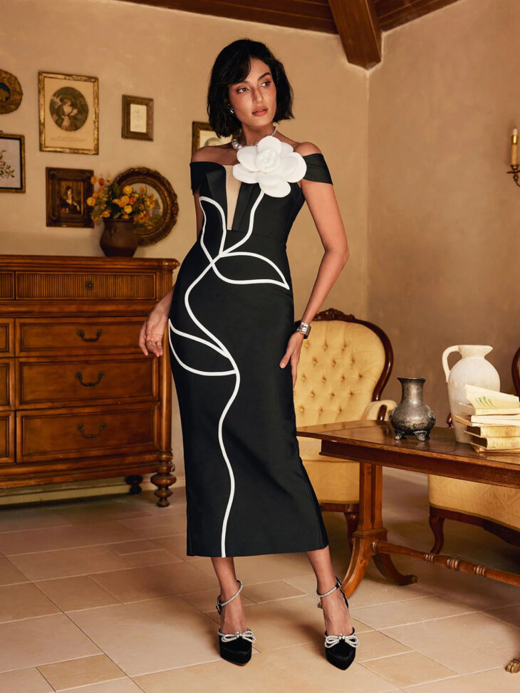 Shegar - Mini-robe bandage fleurie à manches dénudées – Image 3