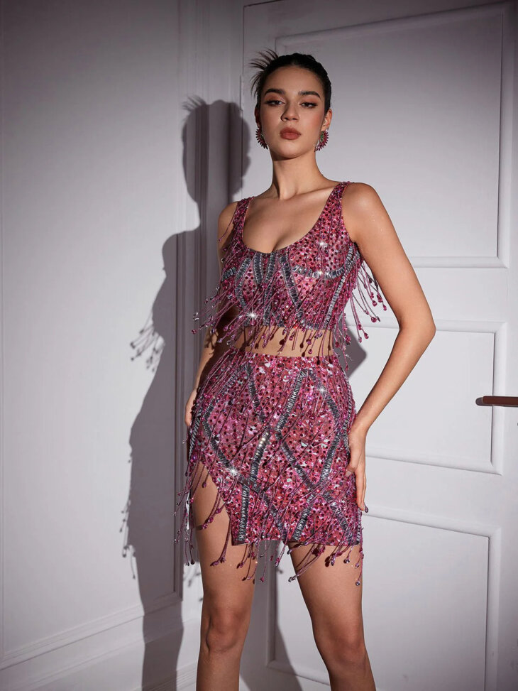 Colette - Ensemble jupe fendue à franges et chaîne en cristal - Rose – Image 3
