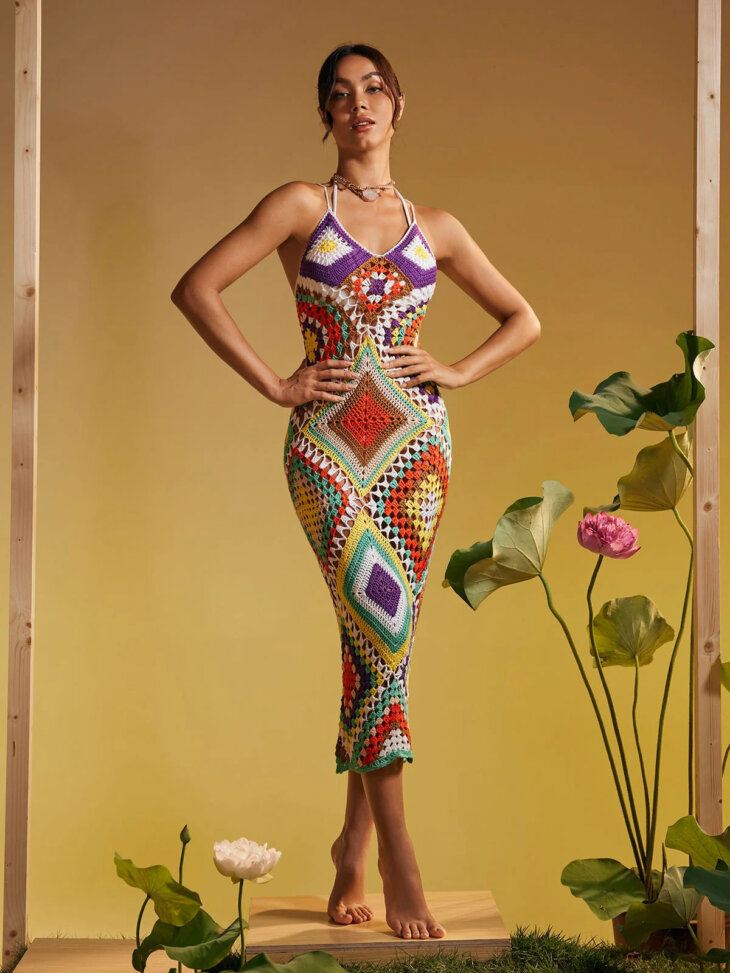 Robe en maille creuse à patchwork et spaghetti Monroe