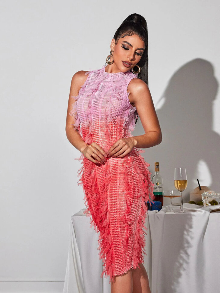 Arlo - Robe mi-longue à franges ombrée - Rose – Image 4
