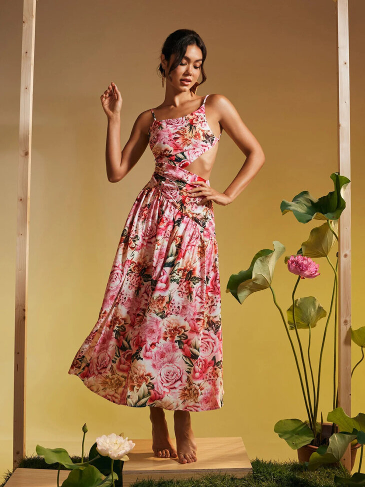Robe mi-longue à imprimé floral et spaghetti Acie – Image 3