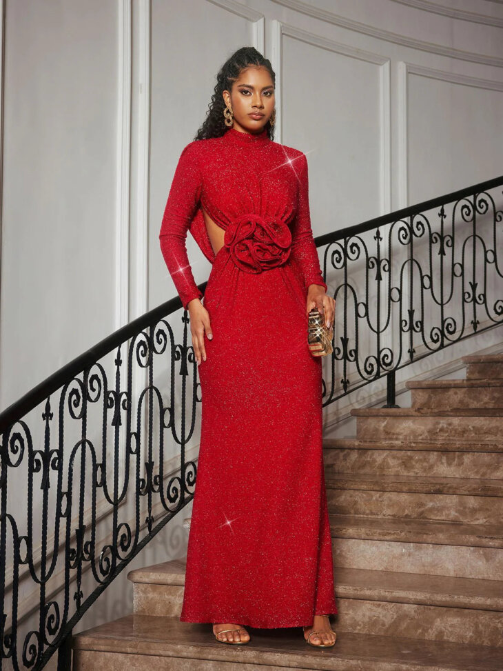 Robe Renwick à manches longues et découpes de fleurs pailletées – Image 4
