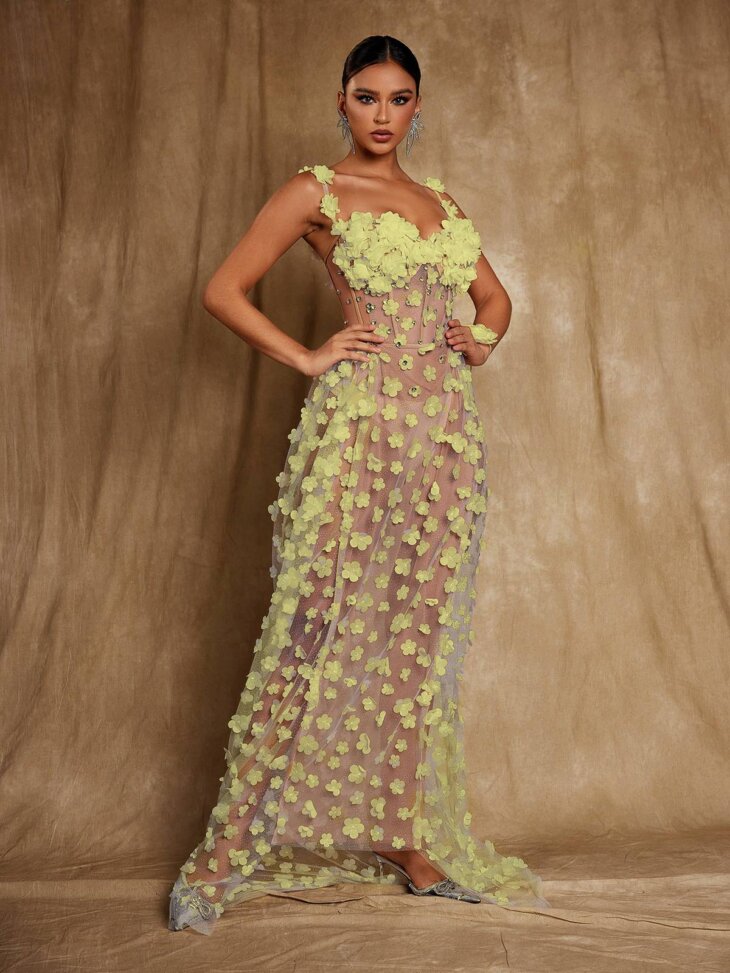 Oksana - Robe longue corset à fleurs spaghetti - Jaune – Image 4