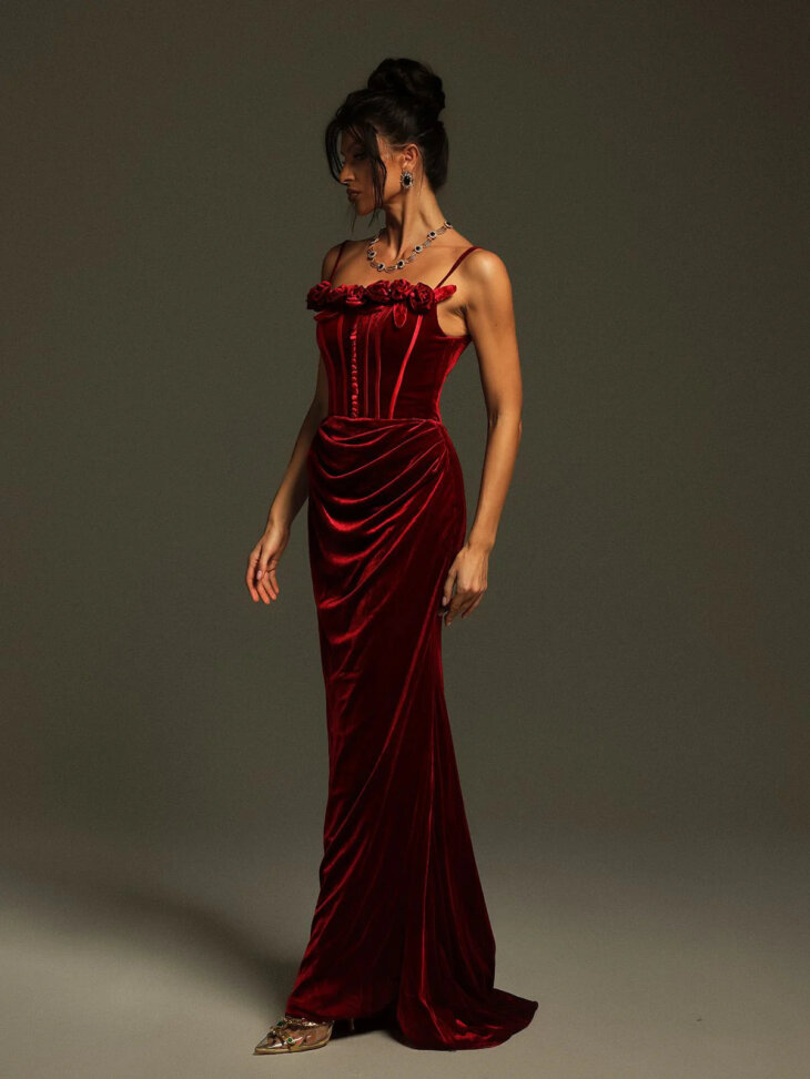 Mckay - Robe longue en velours à fleurs spaghetti – Image 4