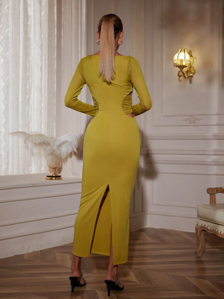 Howell - Robe longue à découpes et patchwork - Jaune – Image 4