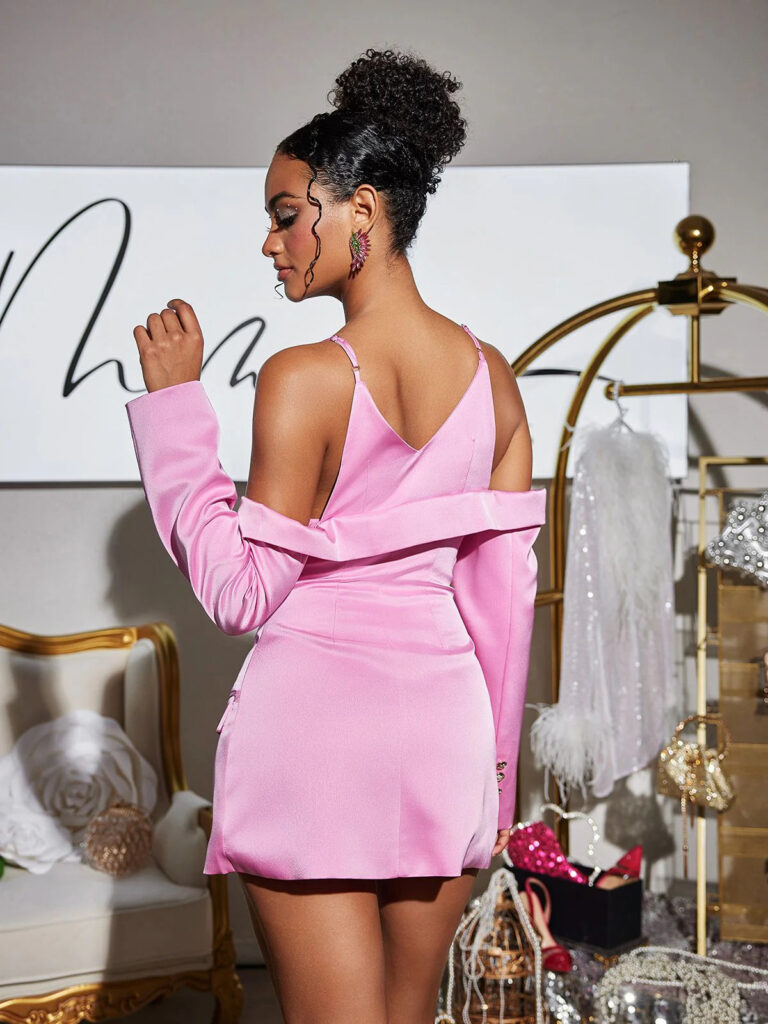 Vila - Blazer drapé en satin à décolleté plongeant – Image 2