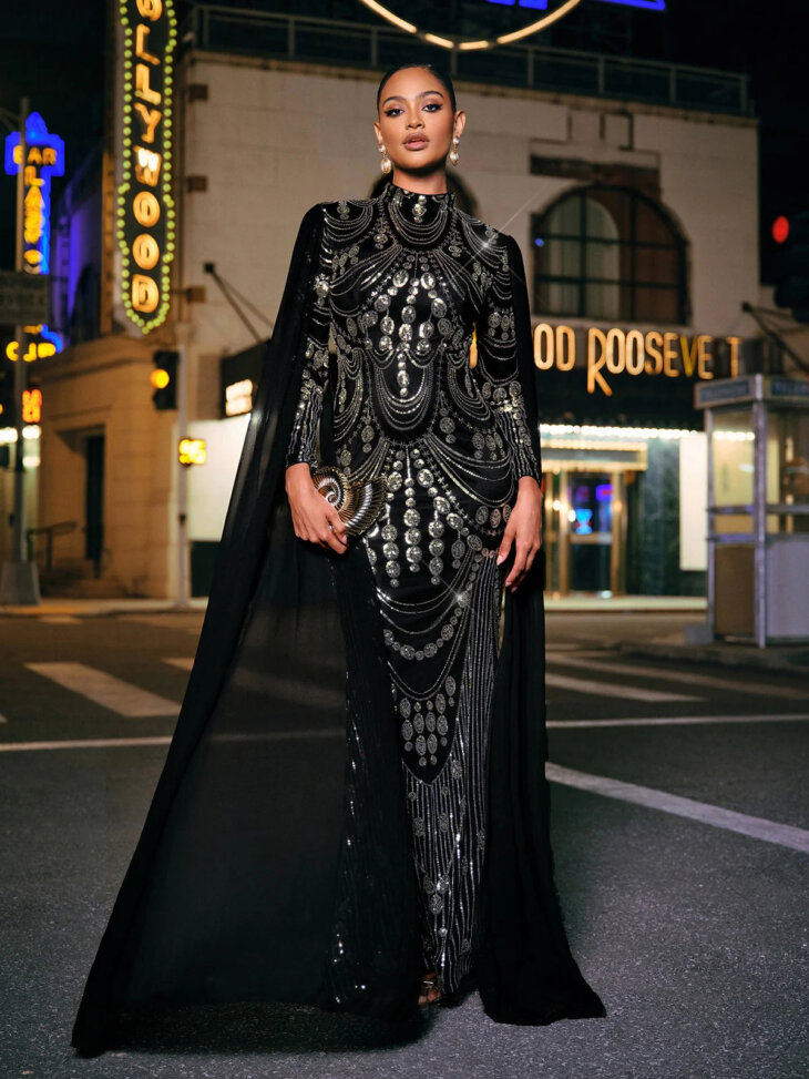 Robe longue drapée à sequins et manches longues Yuriy – Image 5