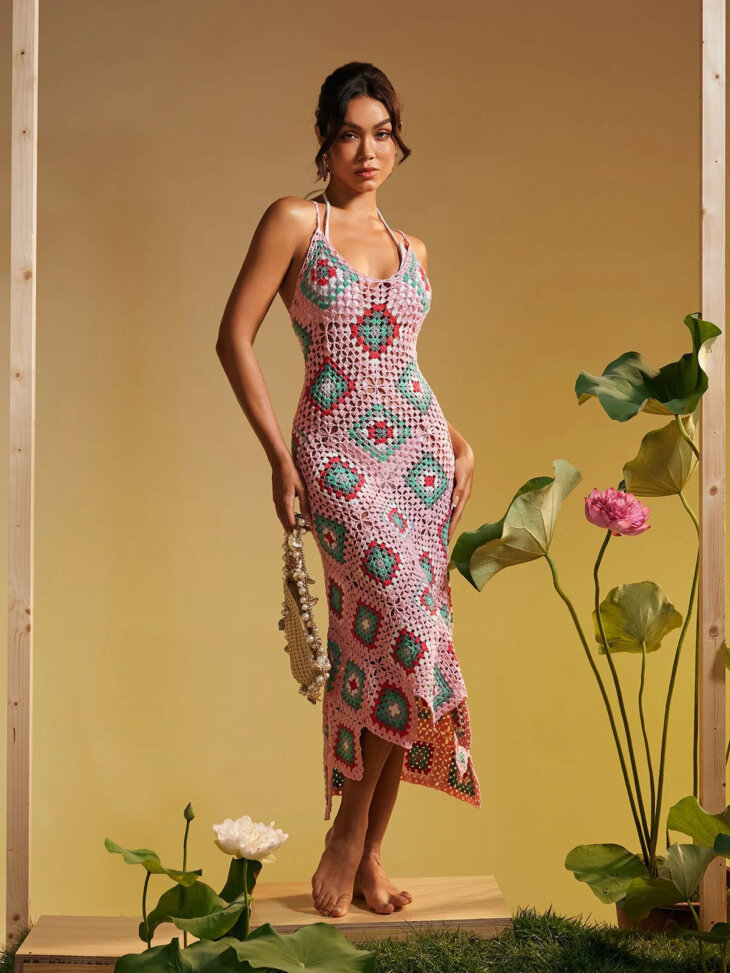 Robe mi-longue en maille creuse à dos ouvert Eliora
