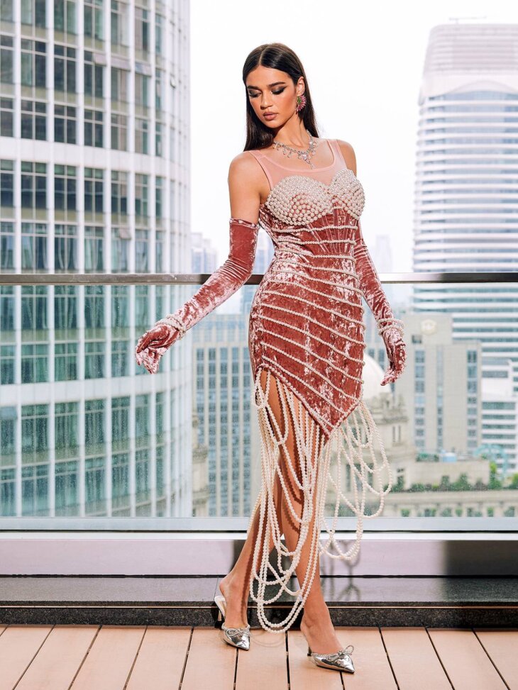 Lucille - Mini-robe en velours à franges perlées avec gants