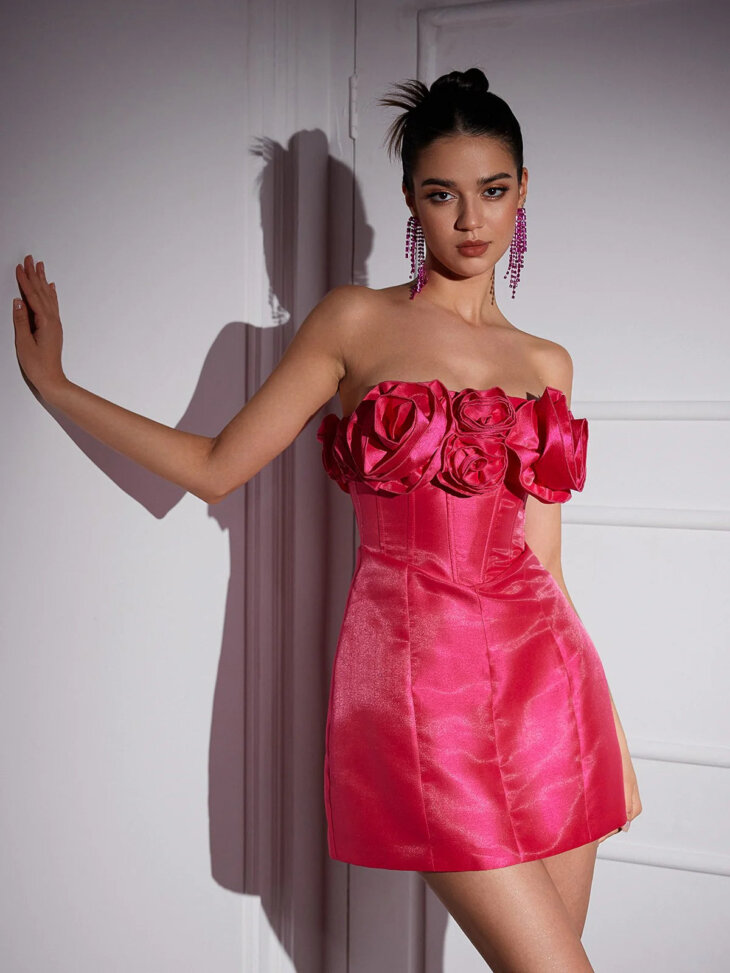 Katelynn - Mini-robe fleurie sans bretelles – Image 4