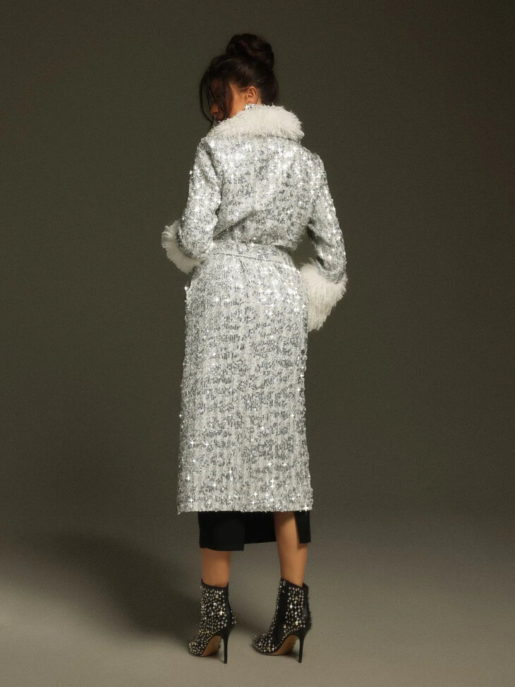 Manteau à paillettes et col en fausse fourrure Panue – Image 2