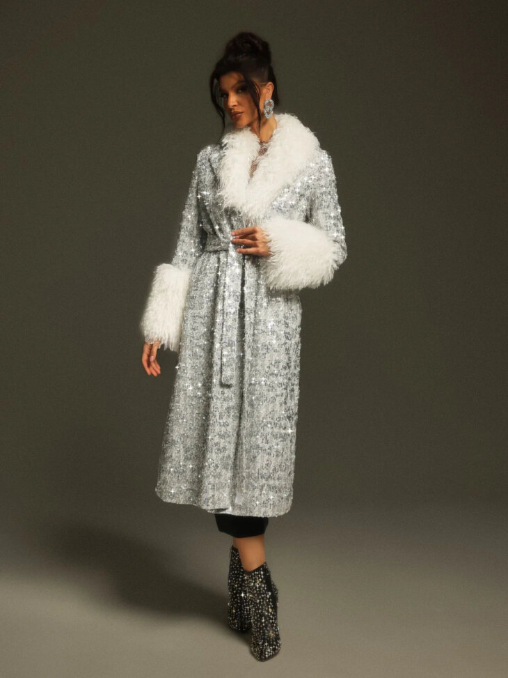 Manteau à paillettes et col en fausse fourrure Panue – Image 4