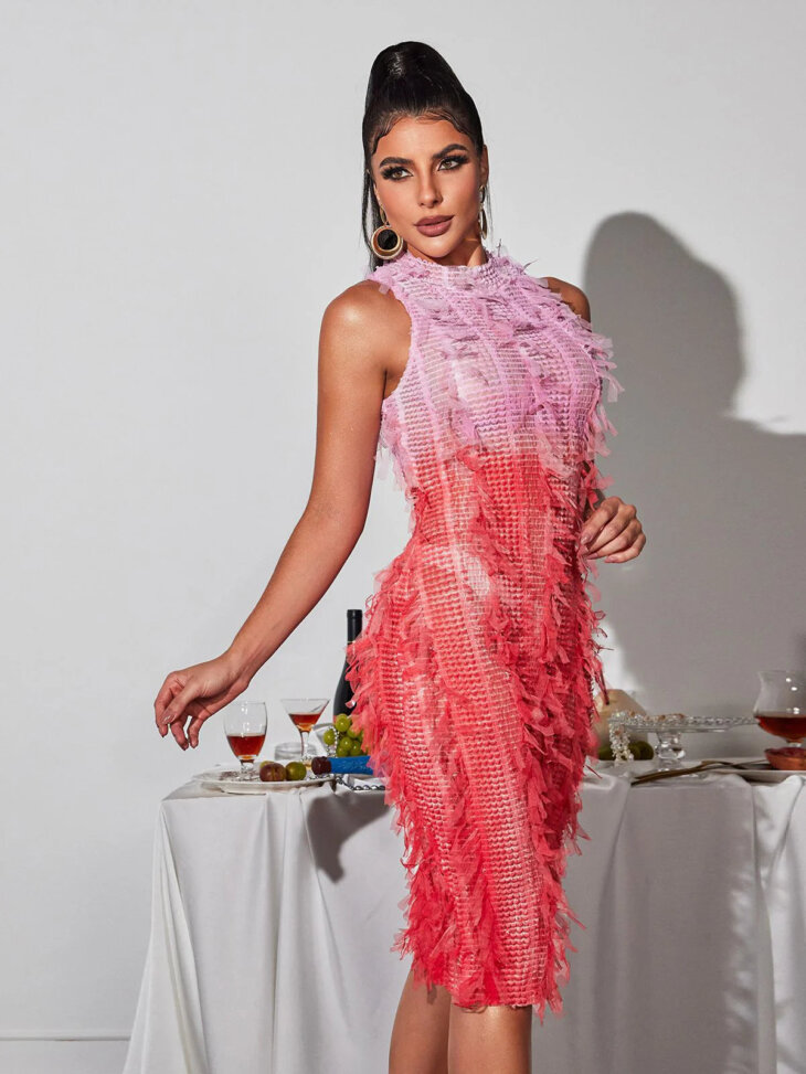 Arlo - Robe mi-longue à franges ombrée - Rose – Image 6
