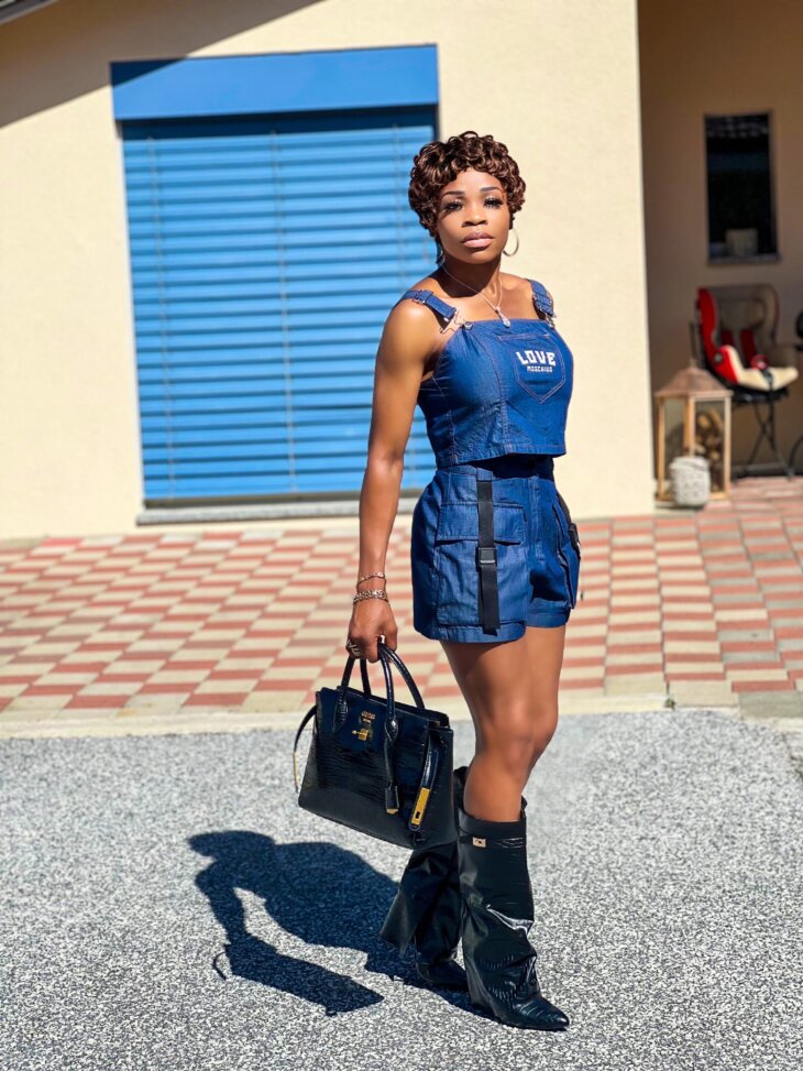 LOVE MOSCHINO Denim shorts