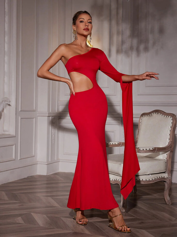 Naoko - Robe longue découpée à une épaule – Image 6