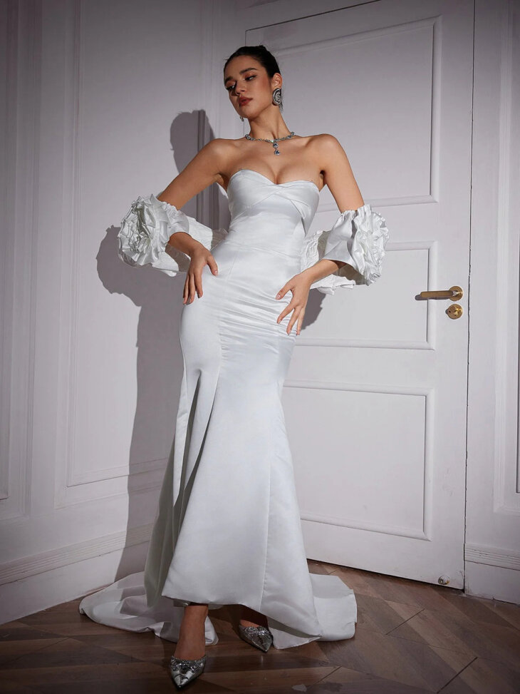 Robe longue en satin à fleurs Tomasina – Image 4