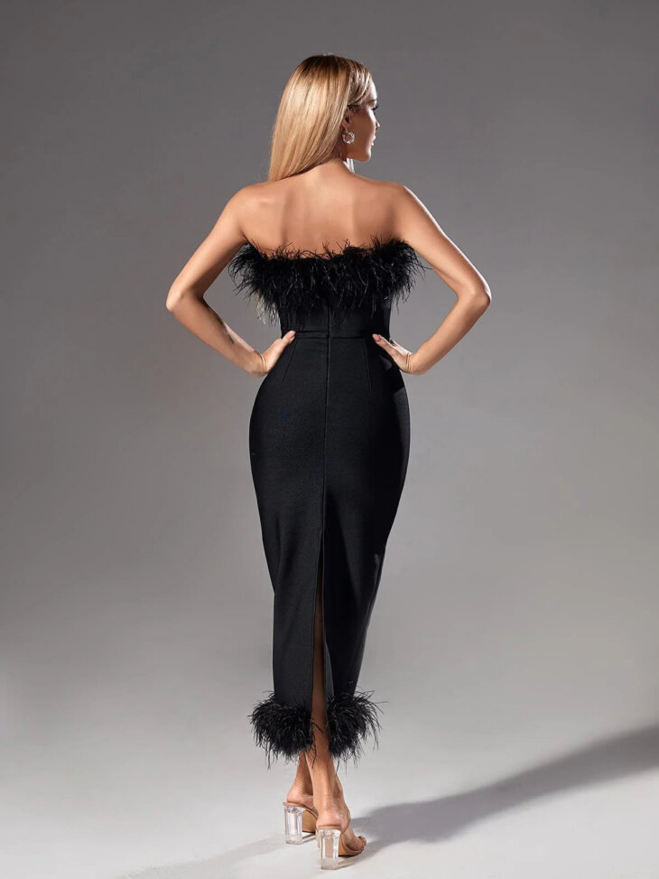 Robe bandage sans bretelles bordée de plumes Salome en noir – Image 4