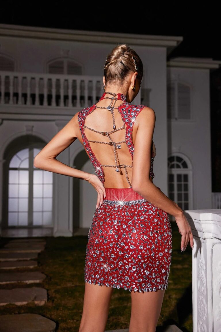 Wade - Ensemble jupe en maille strassée - Rouge – Image 2