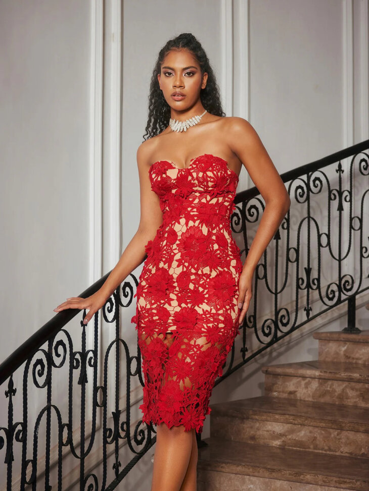 Robe midi bustier brodée de fleurs Achsa – Image 3