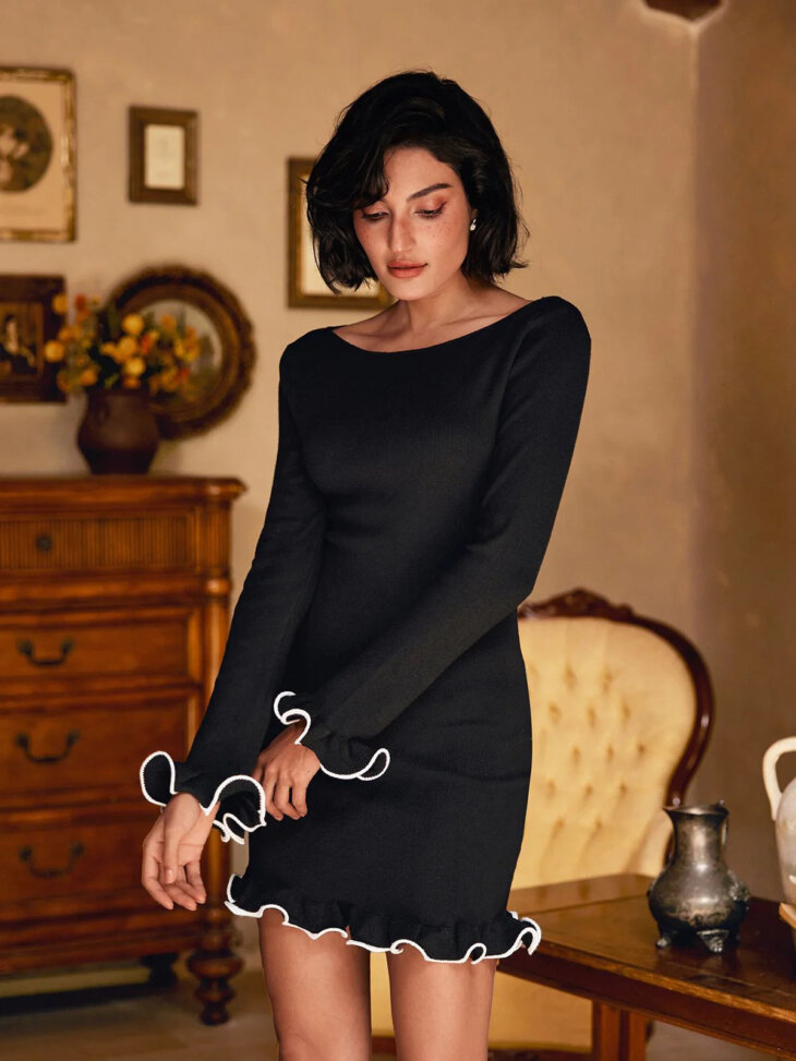 Tionne - Mini-robe en maille à volants et manches longues - Noir – Image 4
