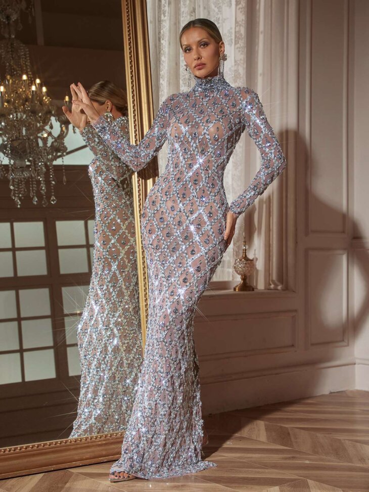 Liora - Robe longue à manches longues et cristaux à sequins - Argenté – Image 4
