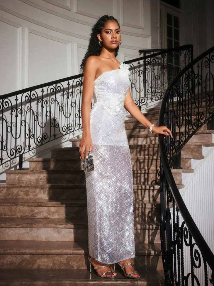 Robe longue à sequins et fleurs asymétriques Abbie – Image 4
