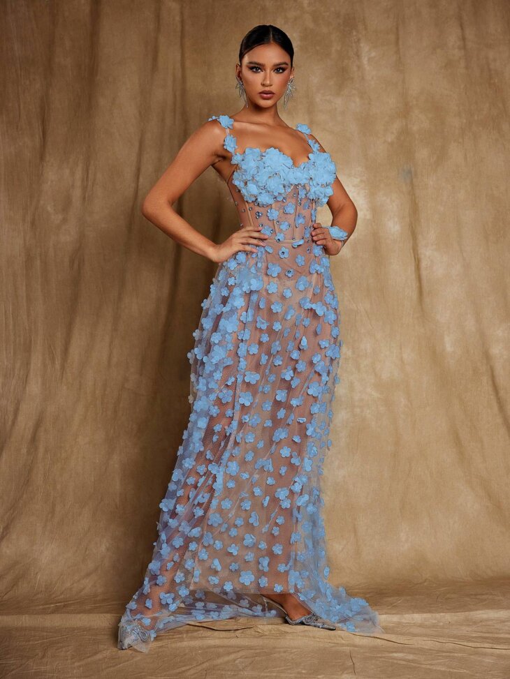 Oksana - Robe longue corset à fleurs et spaghetti - Bleu