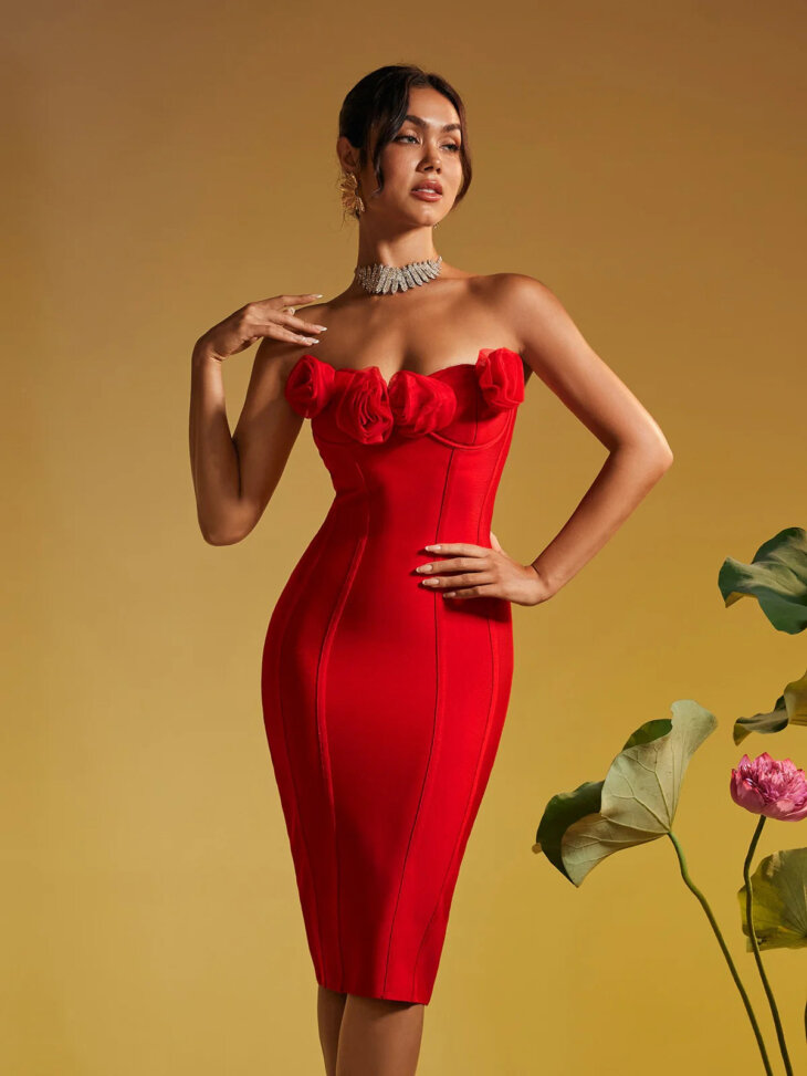 Robe mi-longue bandage fleurie sans bretelles Adlai – Image 3