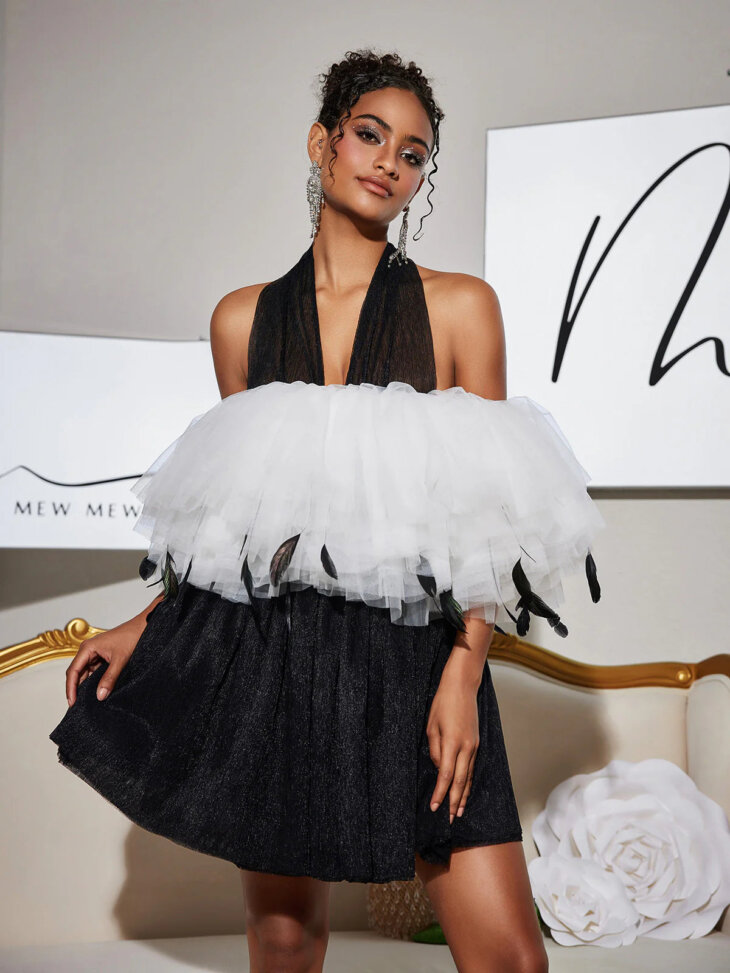 Robe courte à plumes Nemo dos nu – Image 6
