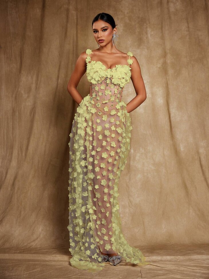 Oksana - Robe longue corset à fleurs spaghetti - Jaune – Image 5