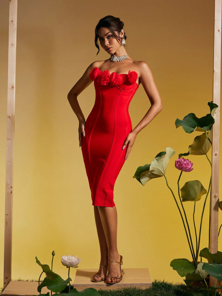 Robe mi-longue bandage fleurie sans bretelles Adlai