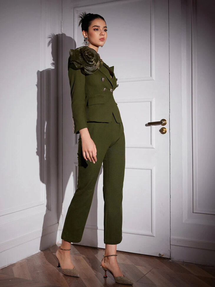Ensemble blazer à boutons et fleurs en tulle Halcyon – Image 3