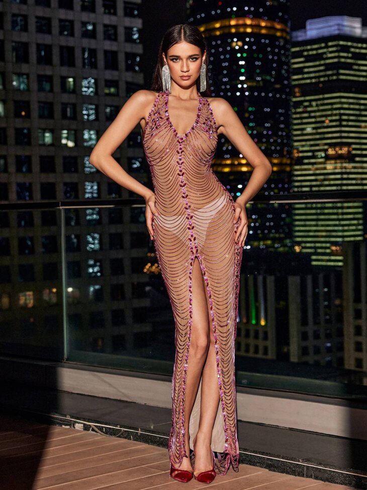 Miracle - Robe longue fendue avec chaîne en cristal et dos ouvert – Image 4