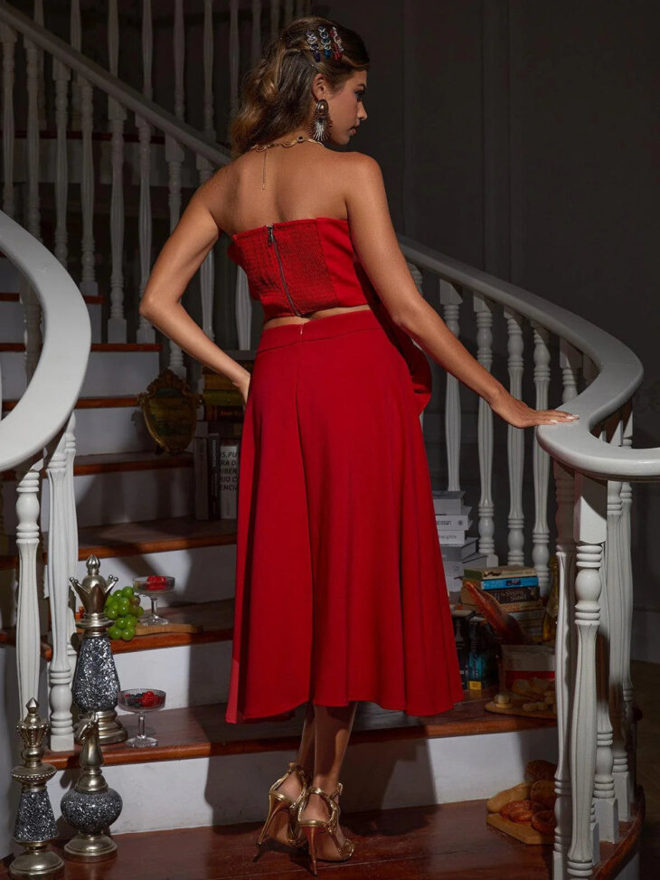 Haut fleuri sans bretelles Bayard en rouge – Image 2