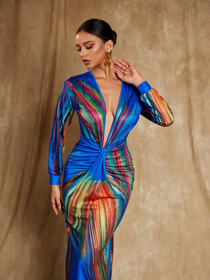 Robe midi en satin imprimé à col en V Suzanne – Image 5
