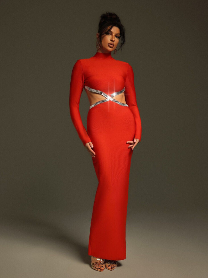 Ephai - Robe bandage découpée en strass - Rouge – Image 4