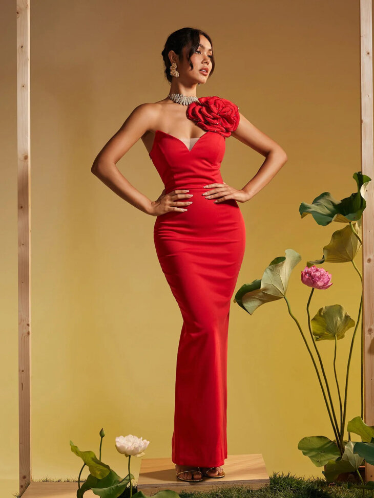 Robe longue fleurie à une épaule Sonny