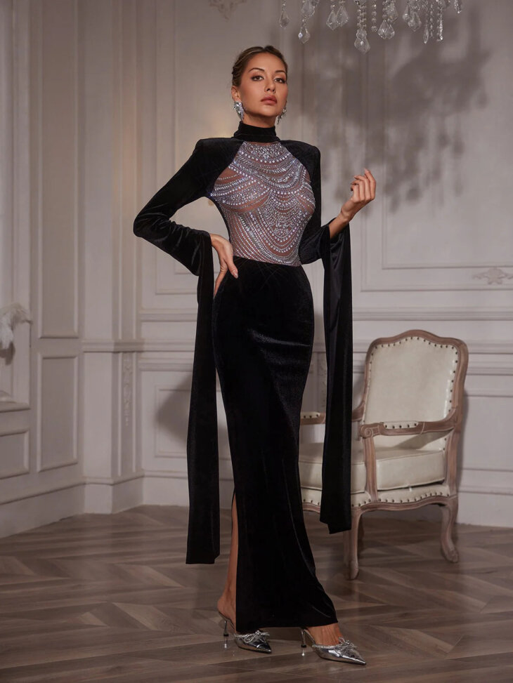 Robe longue en velours avec strass et patchwork Reon