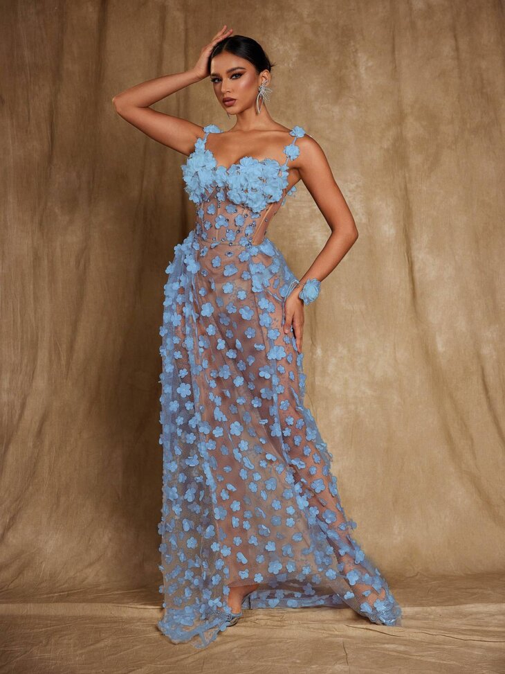 Oksana - Robe longue corset à fleurs et spaghetti - Bleu – Image 3