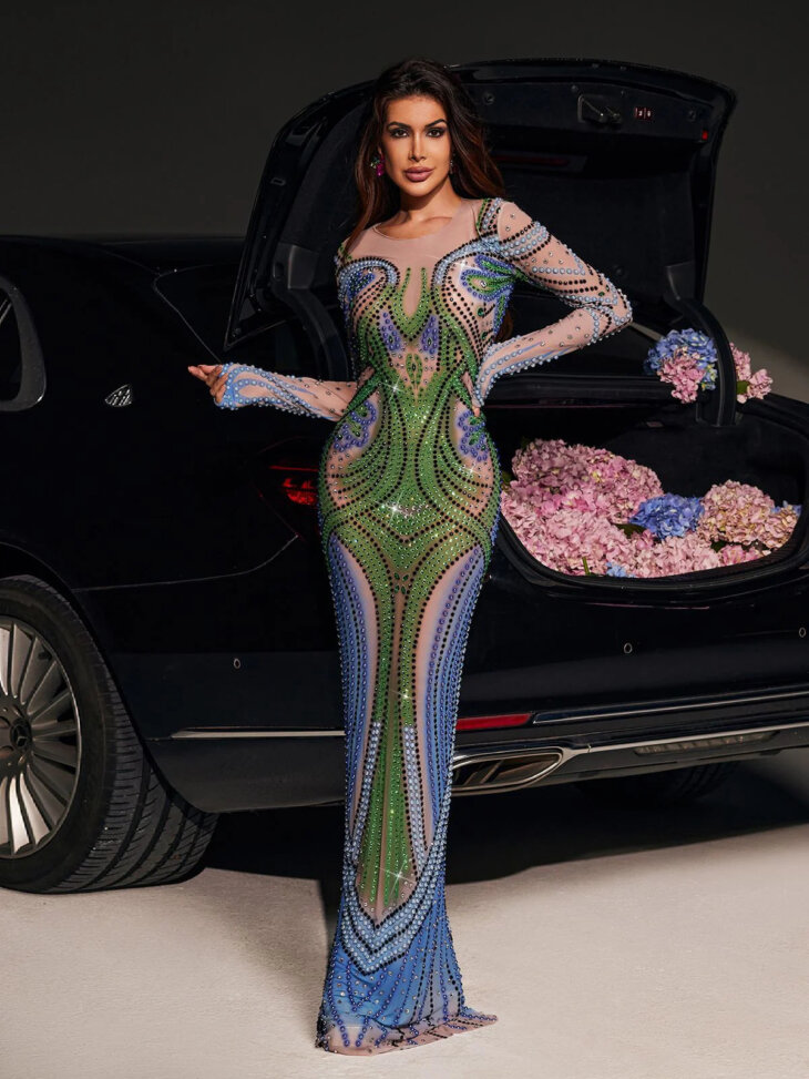 Robe longue Thana à manches longues et strass – Image 3