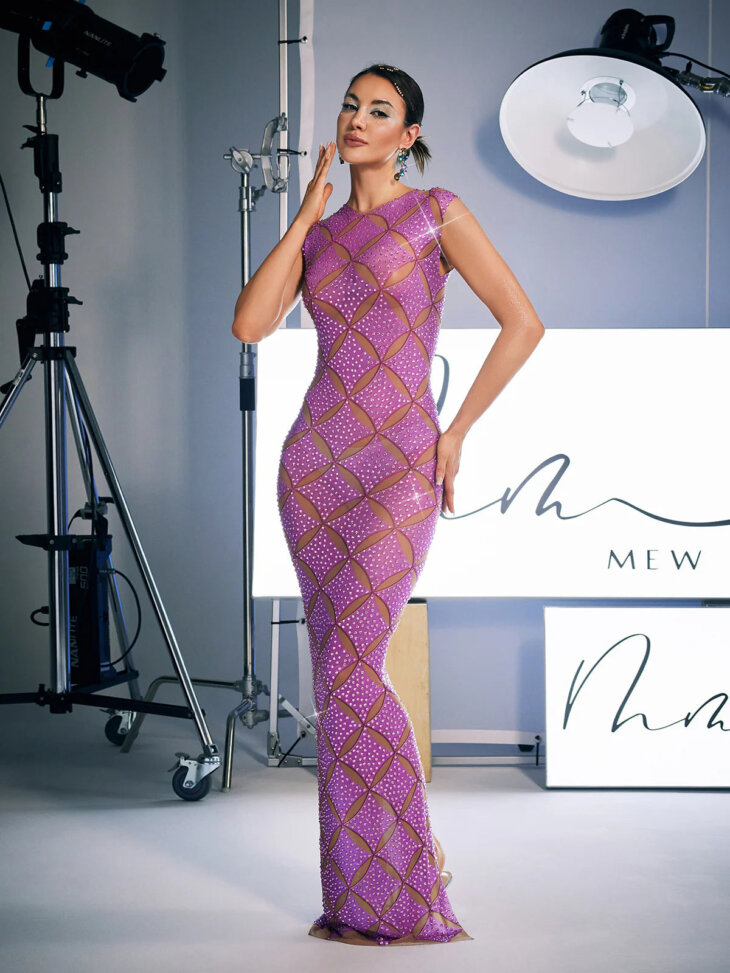 Robe longue en cristal sans manches Cherish – Image 2