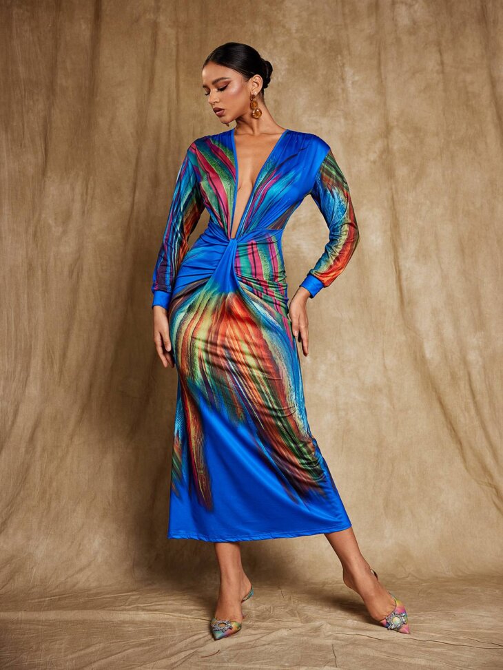 Robe midi en satin imprimé à col en V Suzanne – Image 4