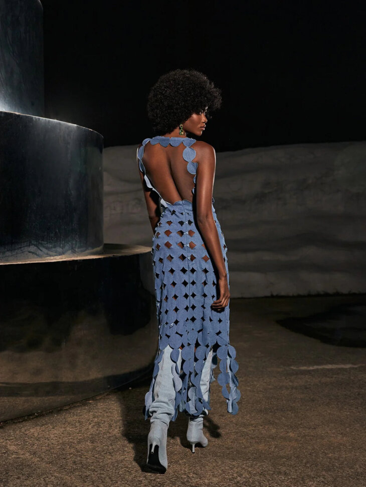 Robe longue en jean à franges et découpes circulaires Nyx – Image 4