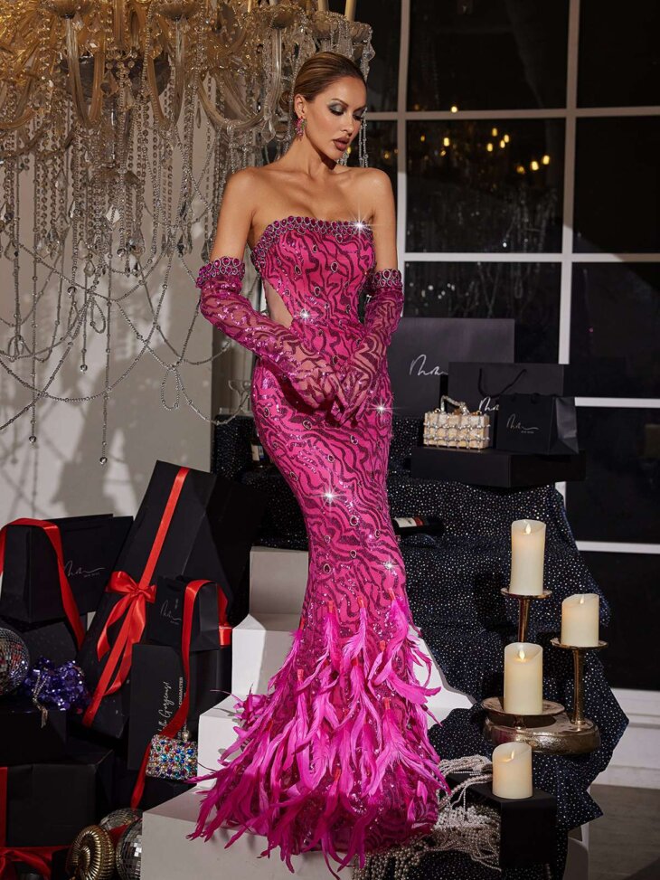 Robe longue à sequins et à plumes Diemen avec gants – Image 3